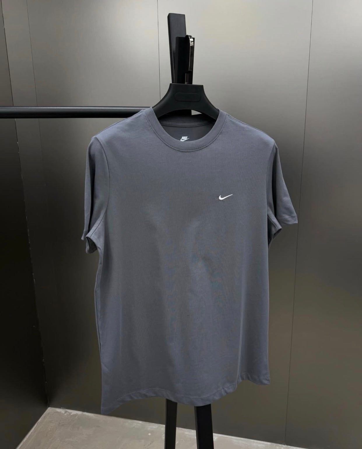 Nike T-Shirt - Classic Style