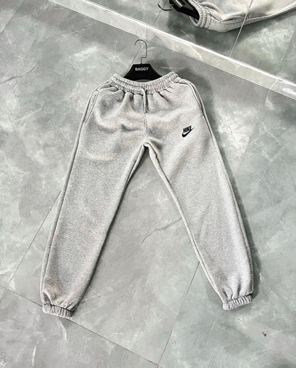 Premium Fleece🔥|winter Nike Logo Trouser’s For Men/Women