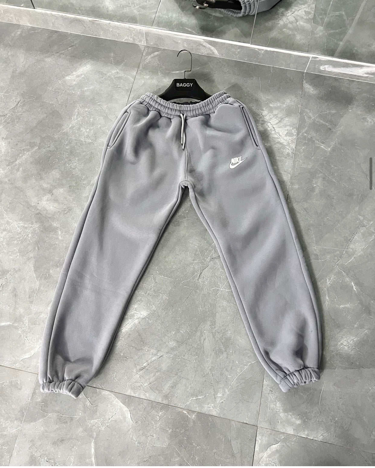 Premium Fleece🔥|winter Nike Logo Trouser’s For Men/Women