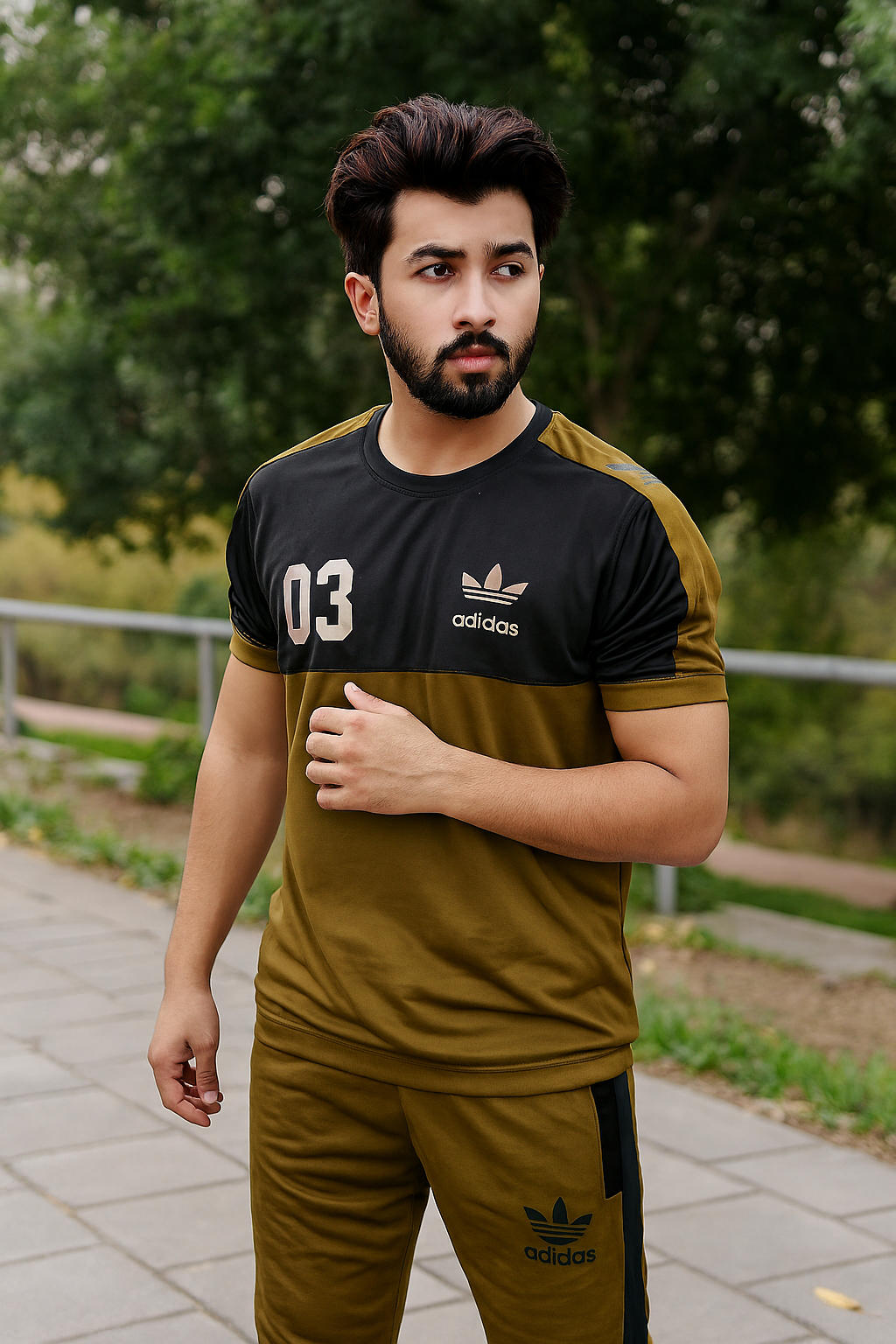 Men’s Two-Tone Tracksuit Set – Round Neck Top & Jogger Pants